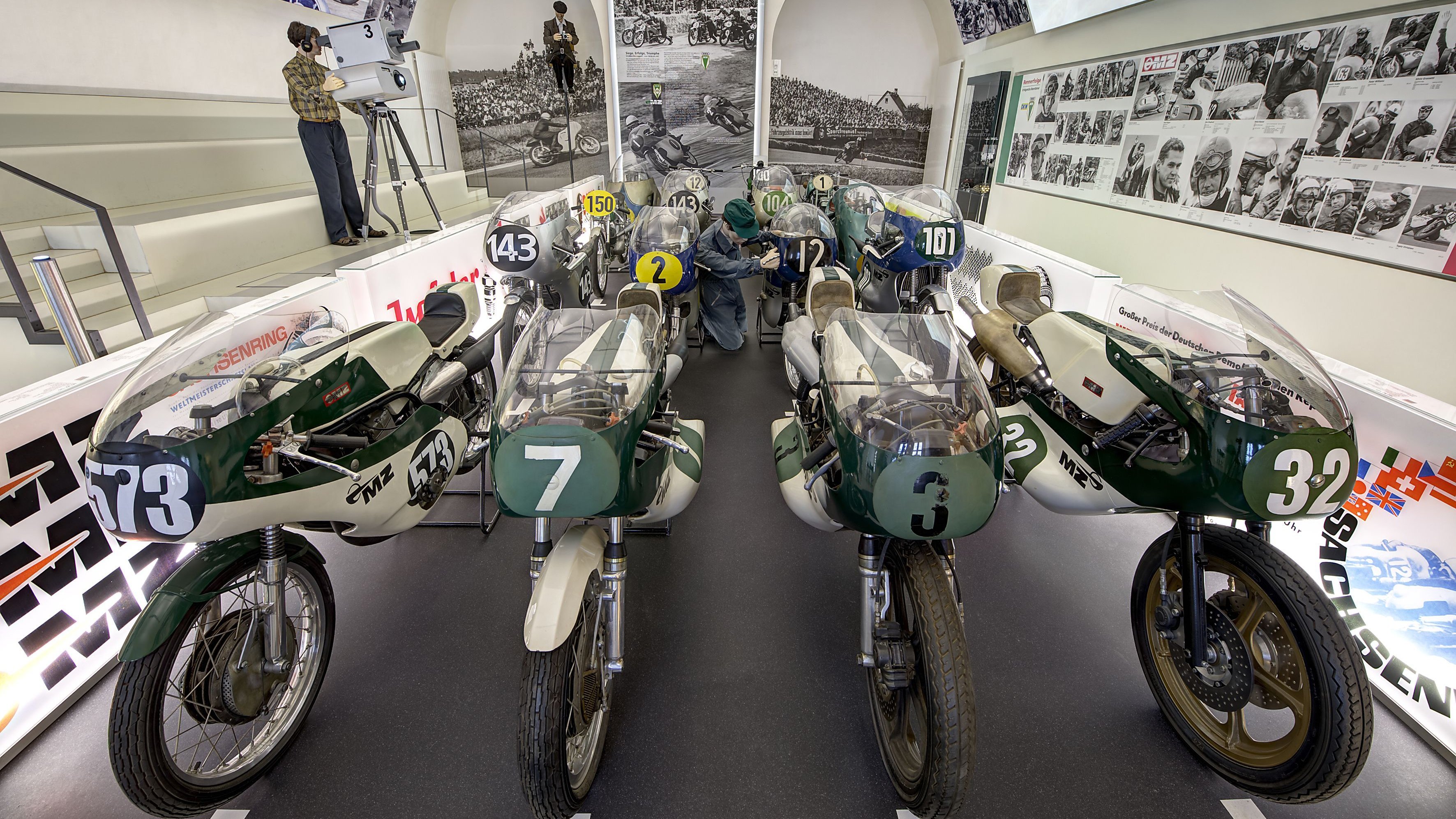 Motorräder im Rennsportbereich Motorradmuseum Schloss Augustusburg